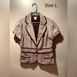 Studio Y short sleeve scalloped blazer